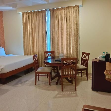 ולורה Hotel Royal Grande מראה חיצוני תמונה