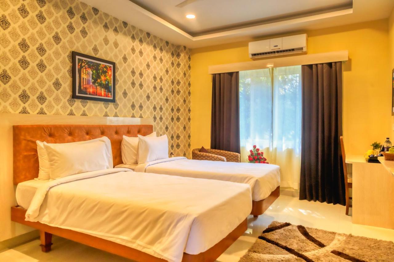 ולורה Hotel Royal Grande מראה חיצוני תמונה