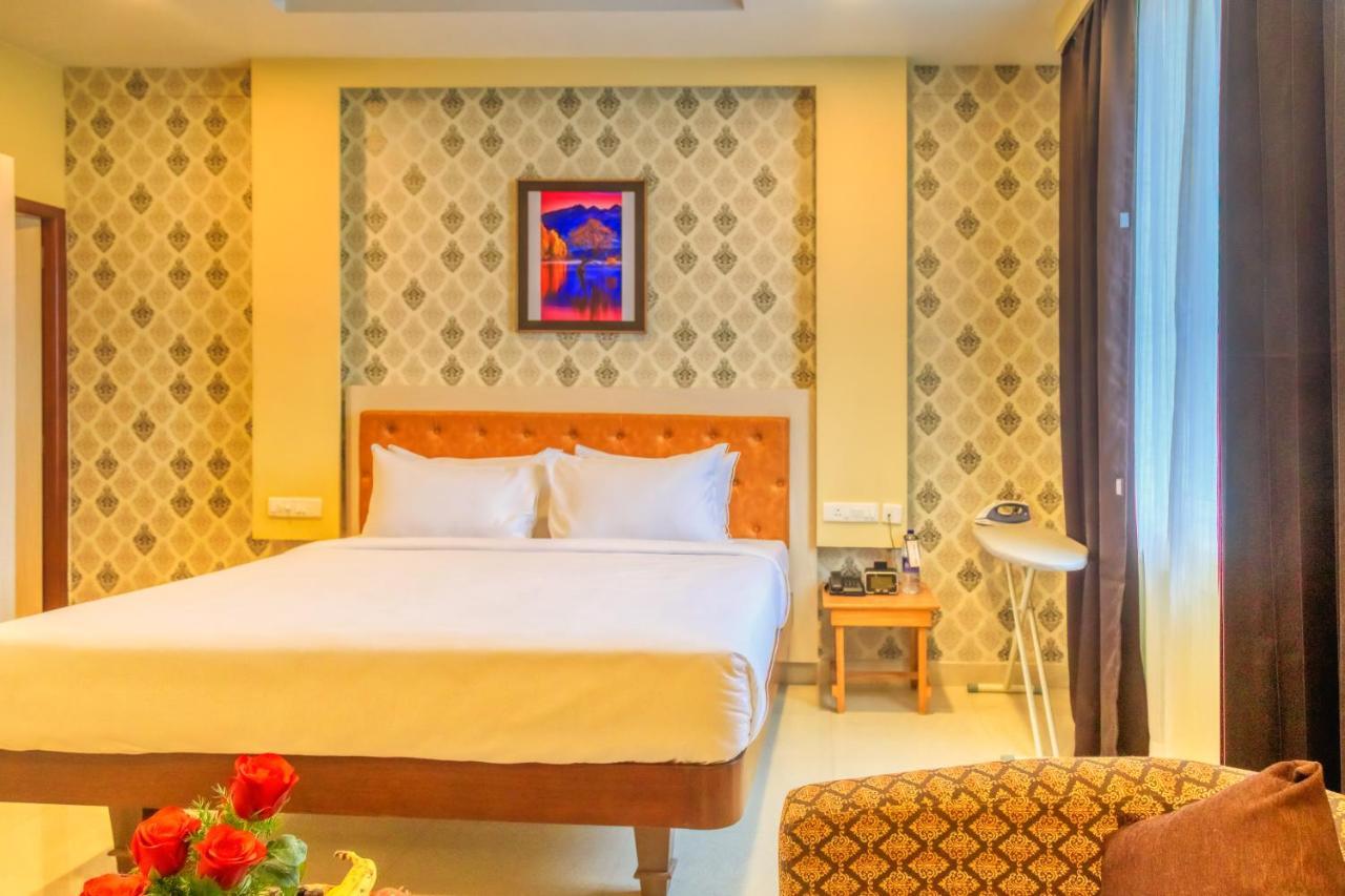 ולורה Hotel Royal Grande מראה חיצוני תמונה