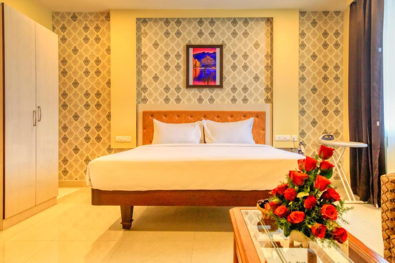 ולורה Hotel Royal Grande מראה חיצוני תמונה
