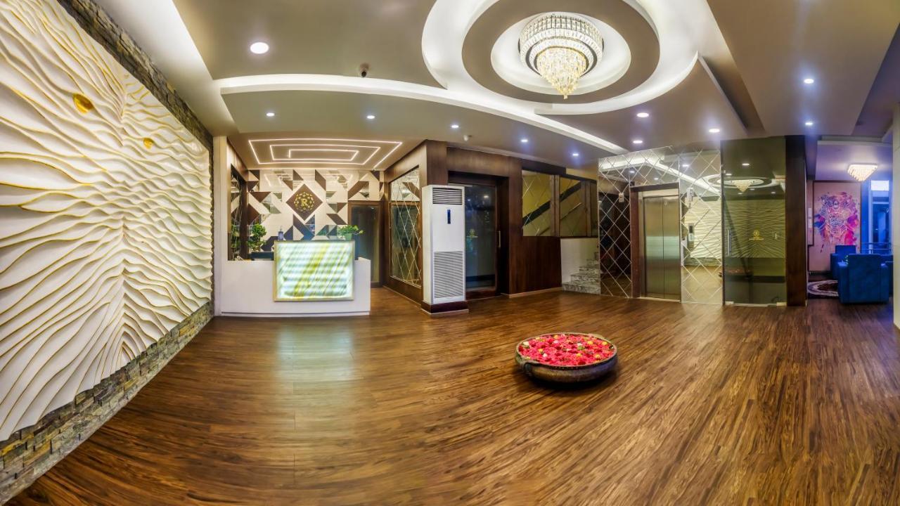 ולורה Hotel Royal Grande מראה חיצוני תמונה