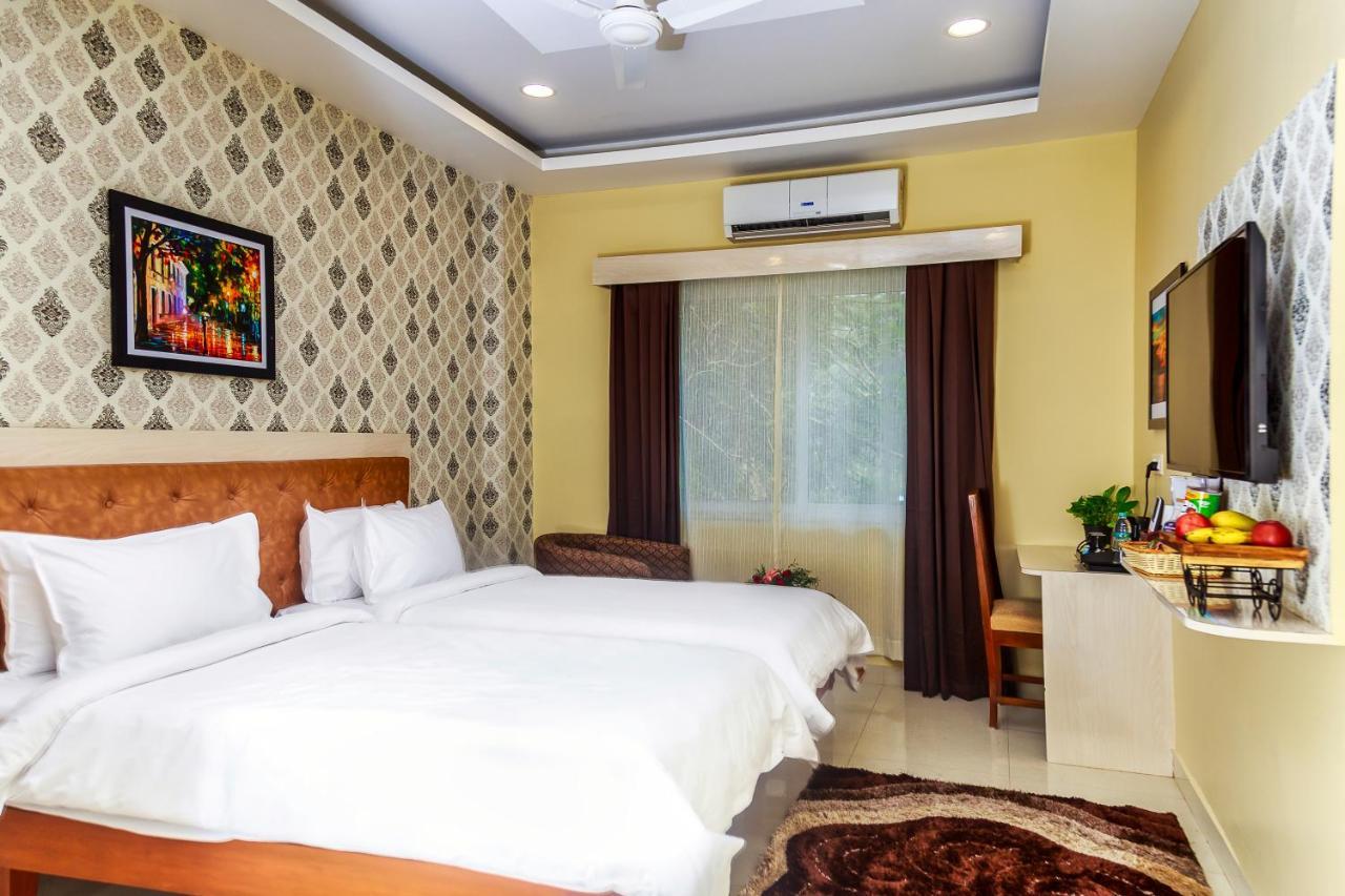 ולורה Hotel Royal Grande מראה חיצוני תמונה