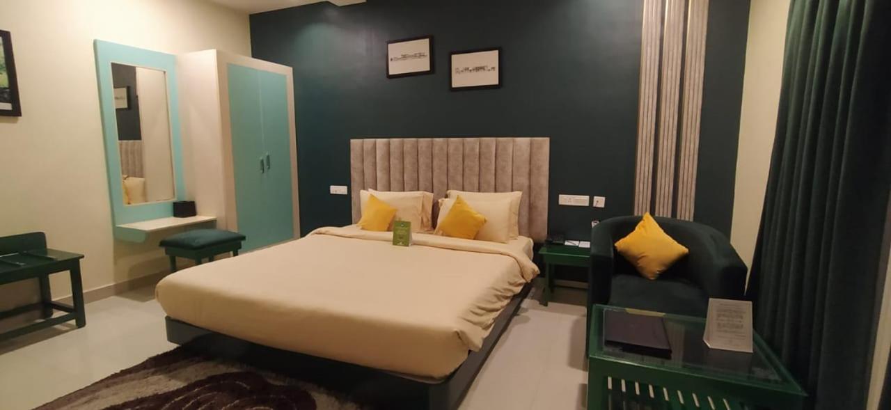 ולורה Hotel Royal Grande מראה חיצוני תמונה